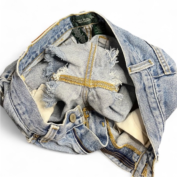 Ralph Lauren Frayed Denim Shorts Size 4 Light Wash - Picture 10 of 11
